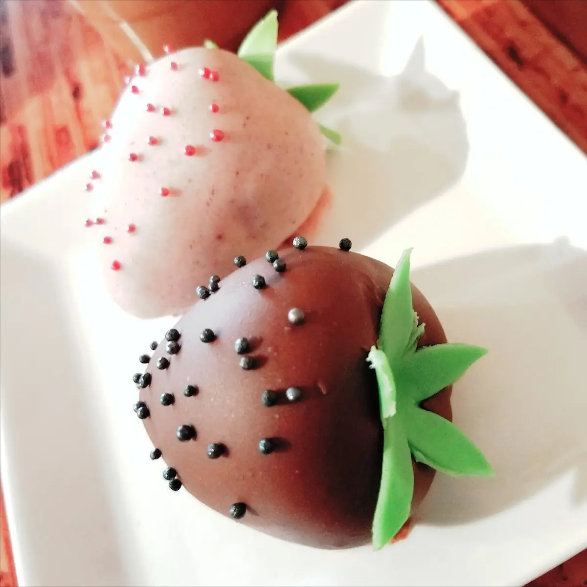 Chocolate Dipped Strawberries