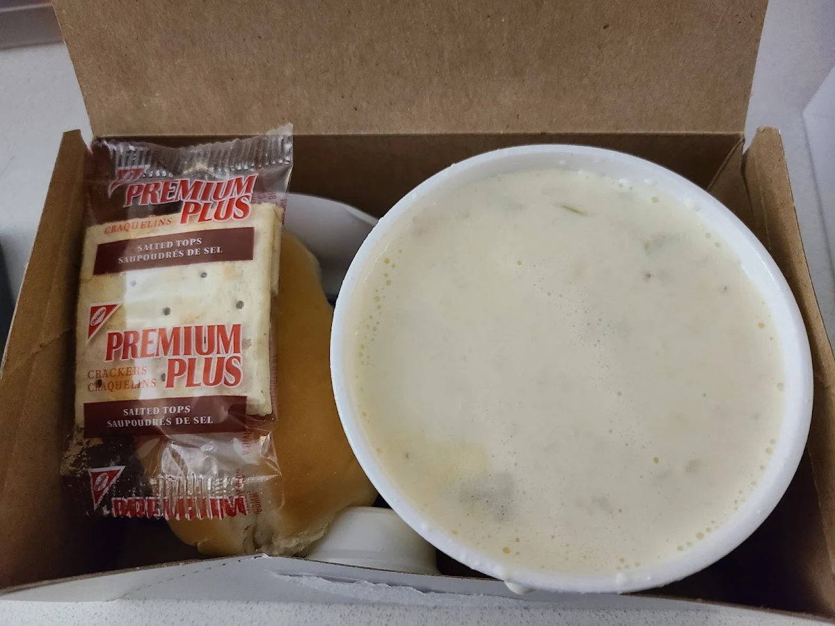 Seafood Chowder and Roll