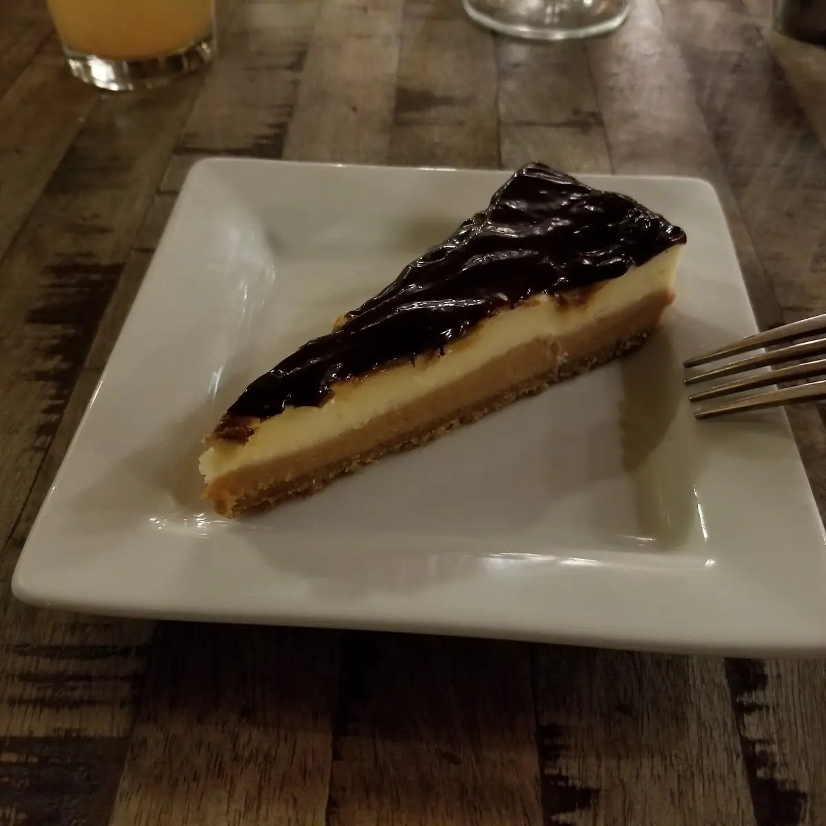 Caramel Cheesecake Slice