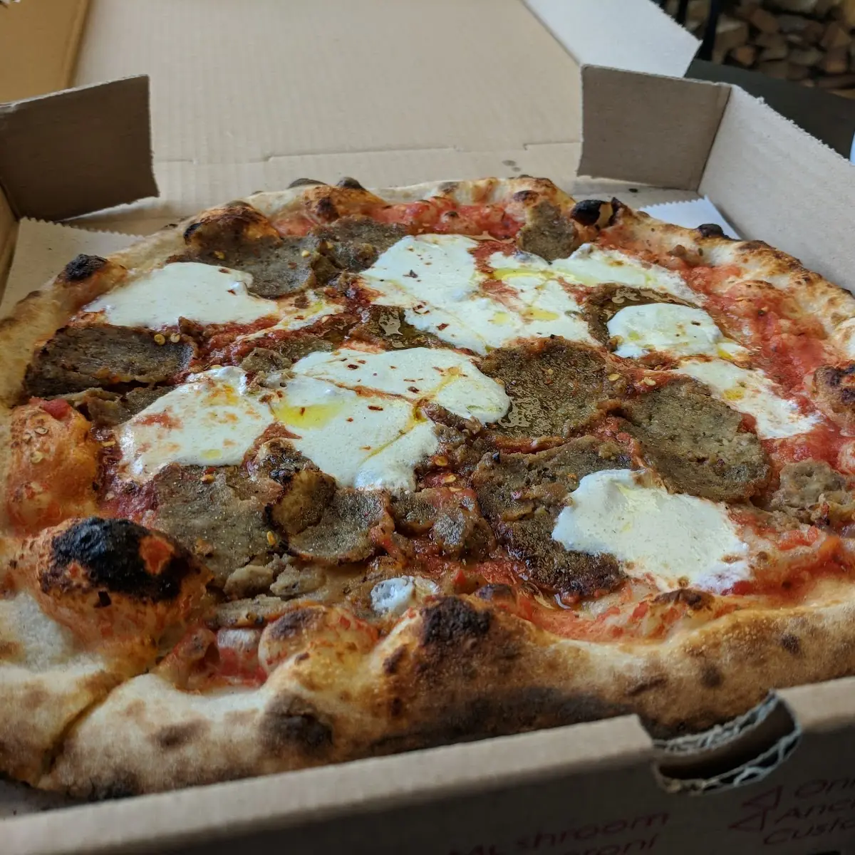 Mom's Pizza