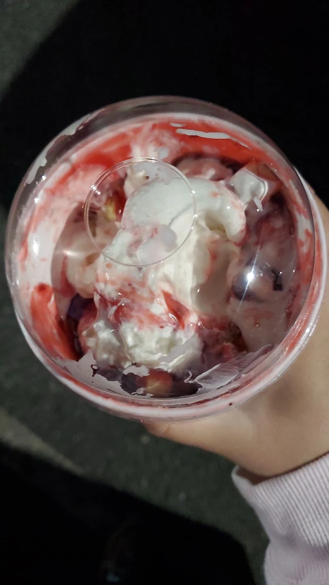 Strawberry Cheesecake Sundae