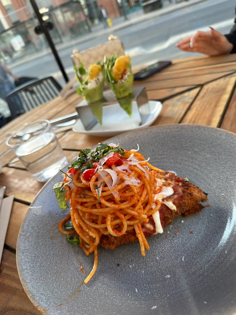 Chicken Parmesan, JOEY Rideau