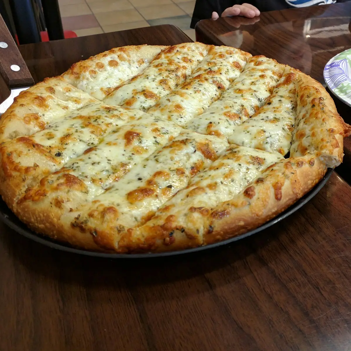 Garlic Cheese Bread with Marinara Sauce