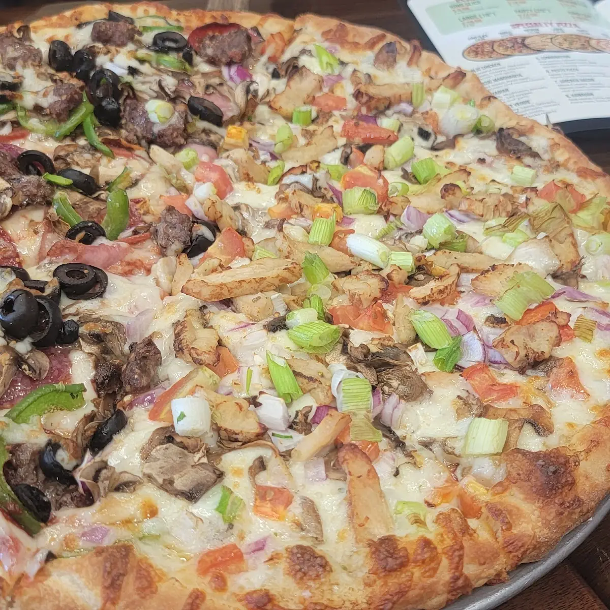 Garlic Chicken Pizza Combination Pizza