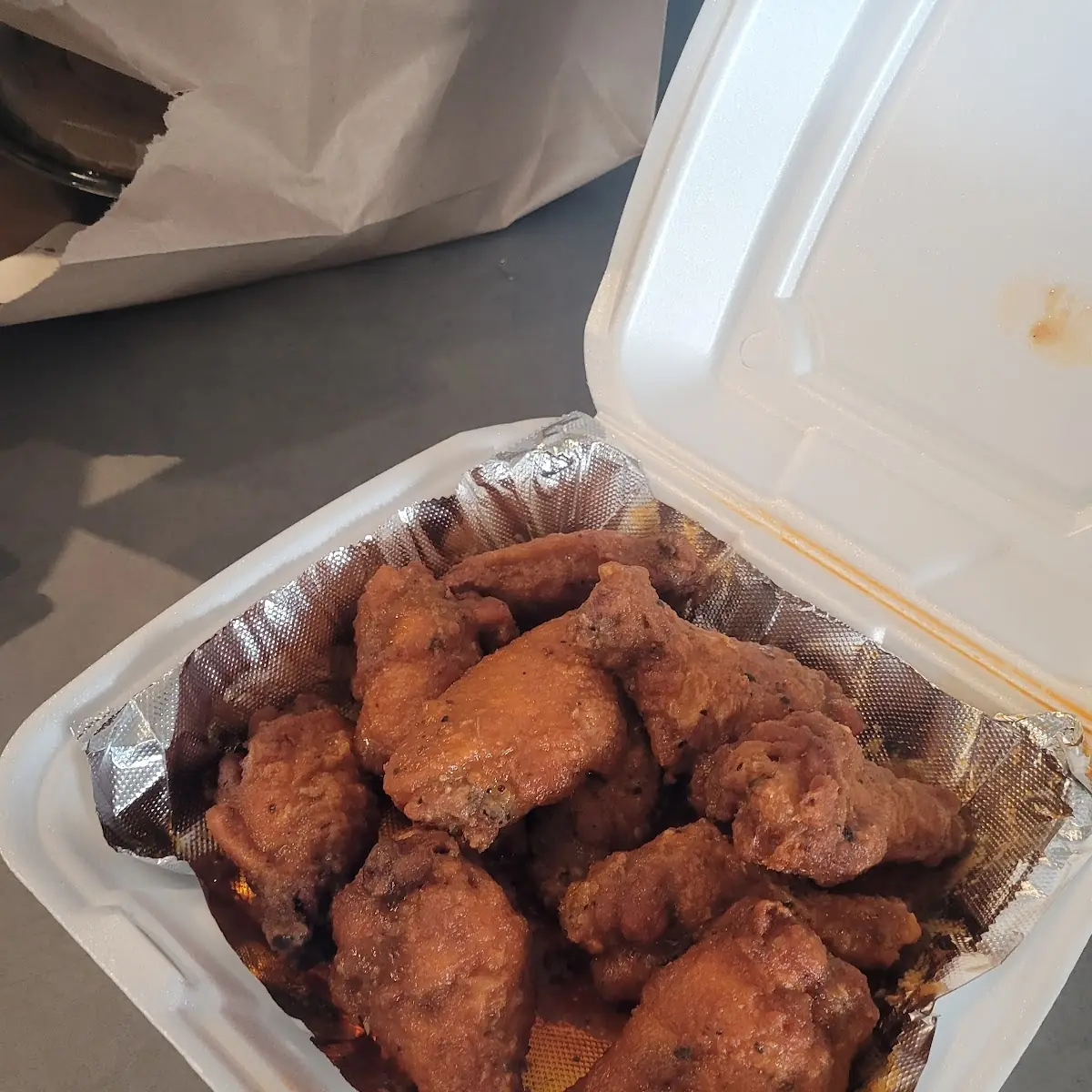 Spicy Garlic Chicken Wings