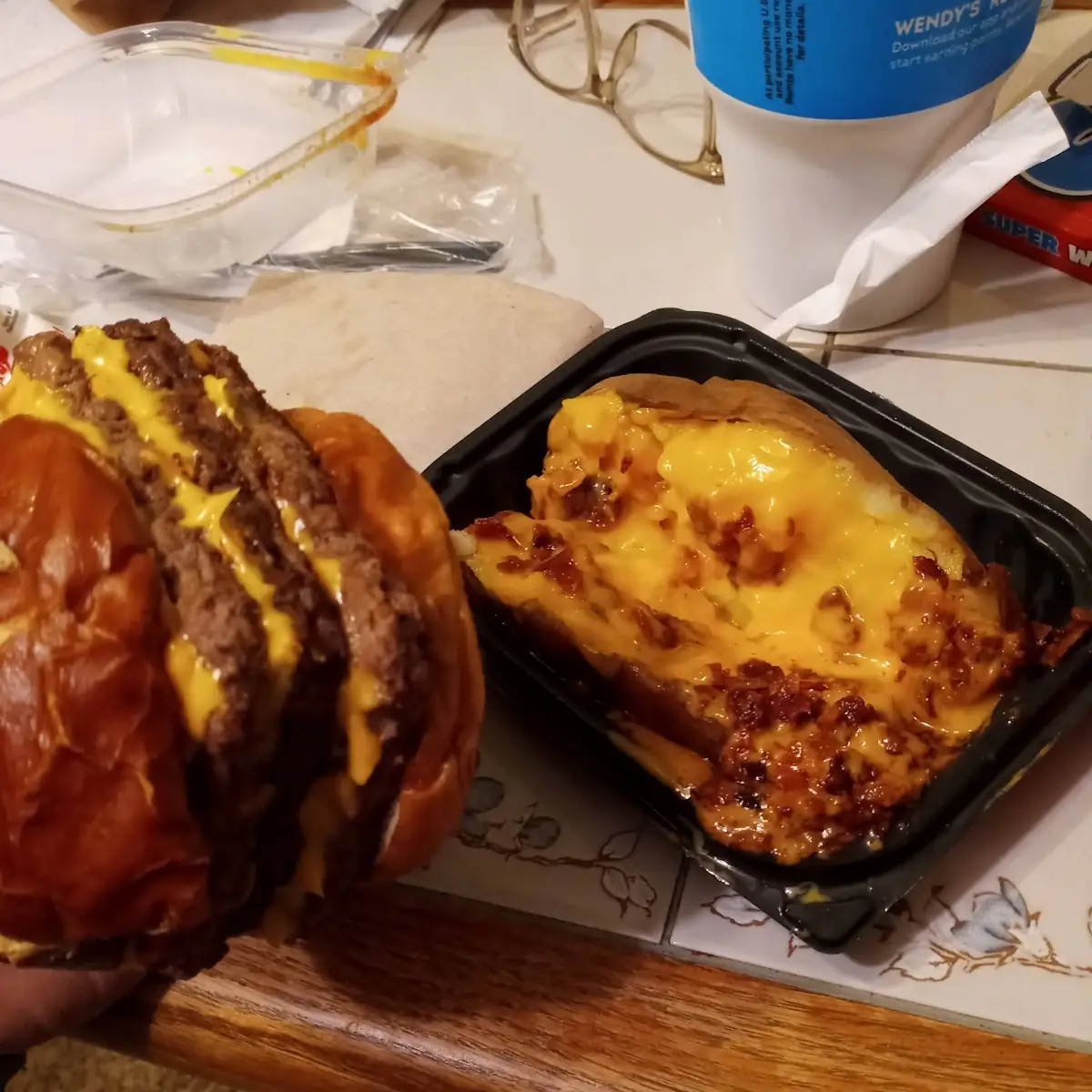 Tripple Cheeseburger with Bacon and Loaded Mashed Potatoes with Bacon