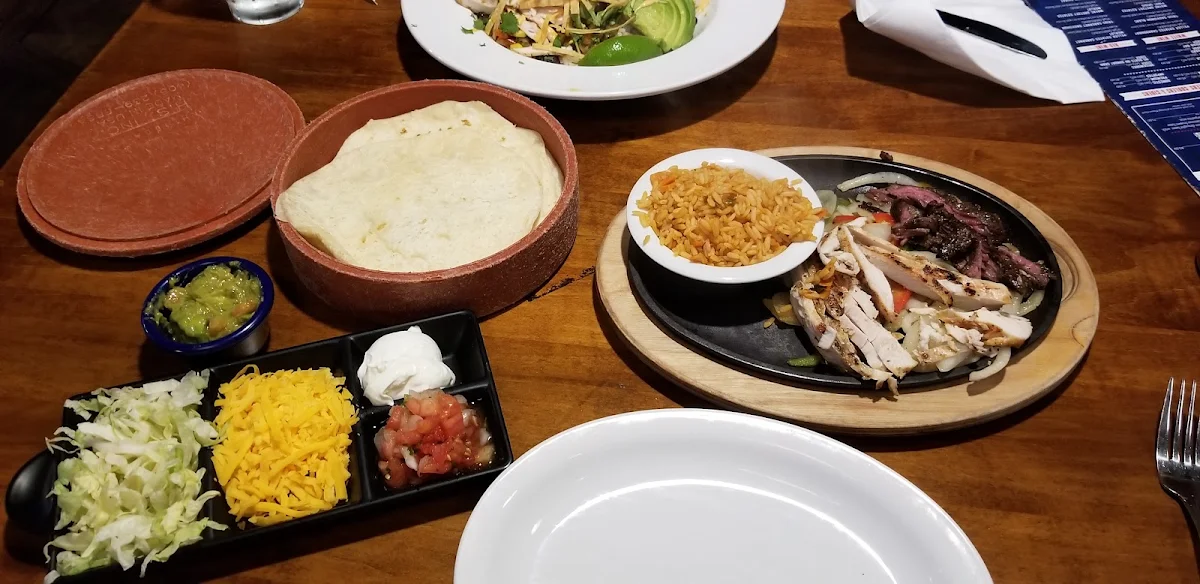 Steak and Chicken Fajitas, Lone Star Texas Grill