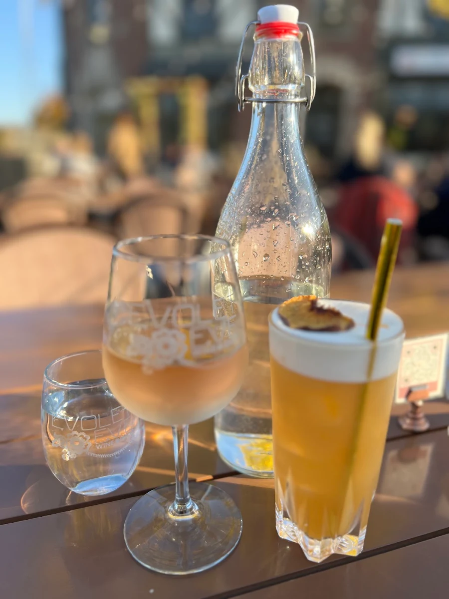 Gin and Tonic Long Island Iced Tea