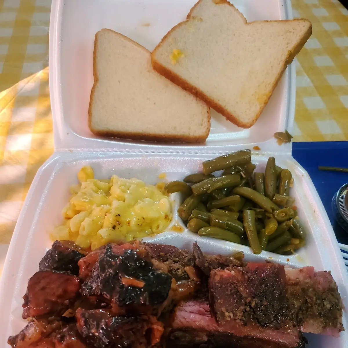 Ribs Burnt Ends Green Beans Mac and Cheese