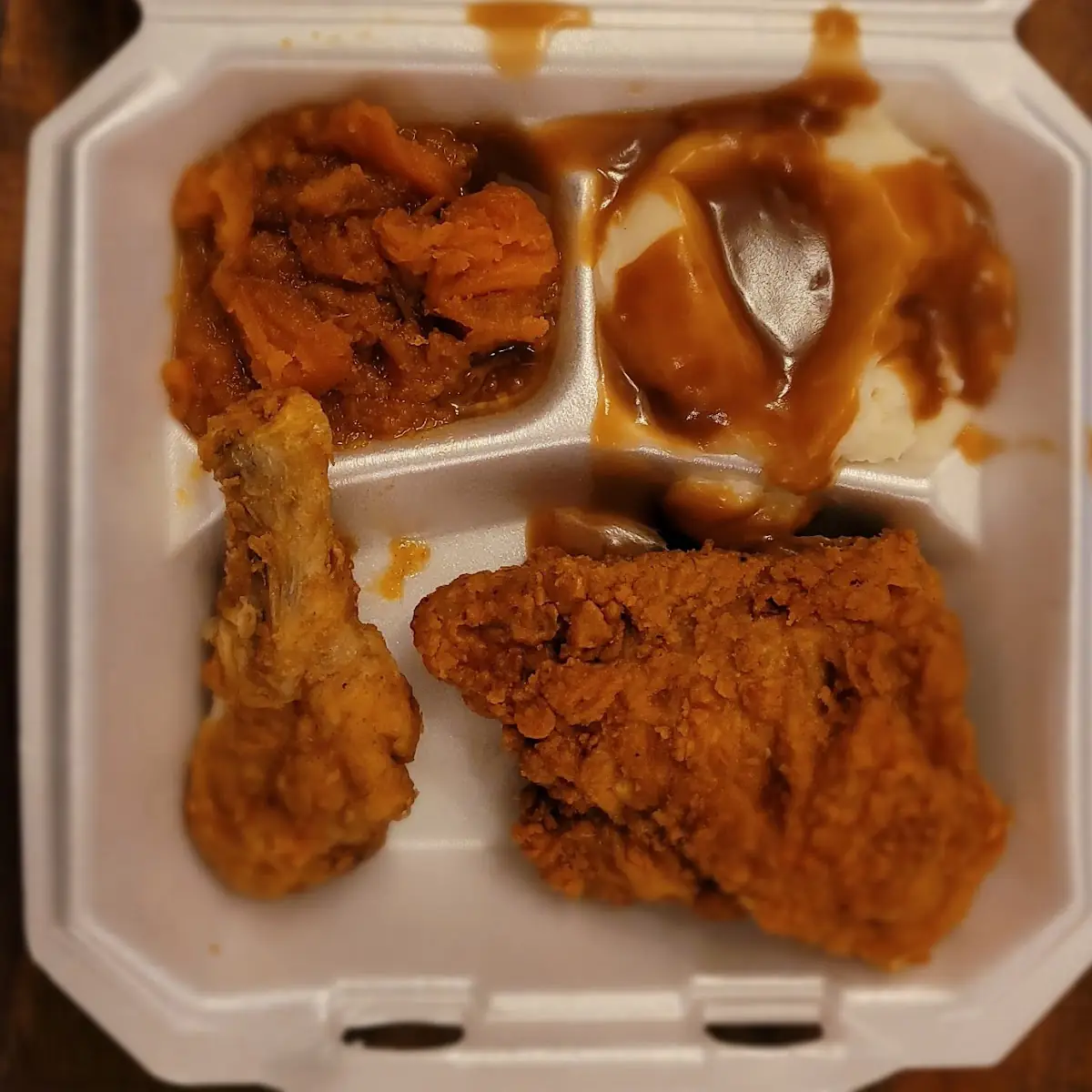 Fried Chicken with Mashed Potatoes and Gravy