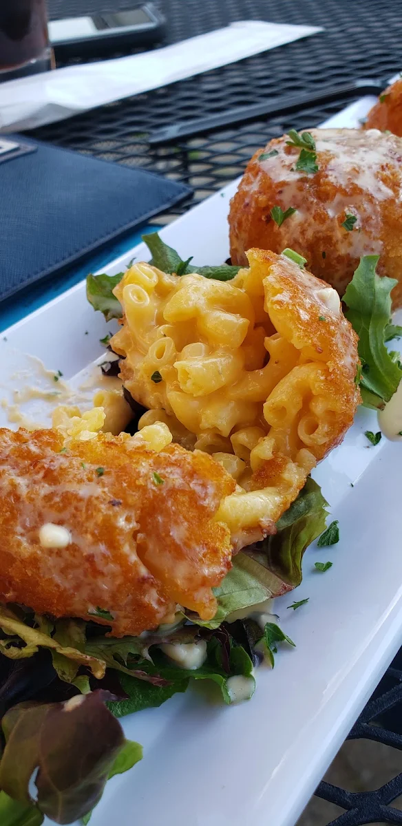 Mac & Cheese Balls