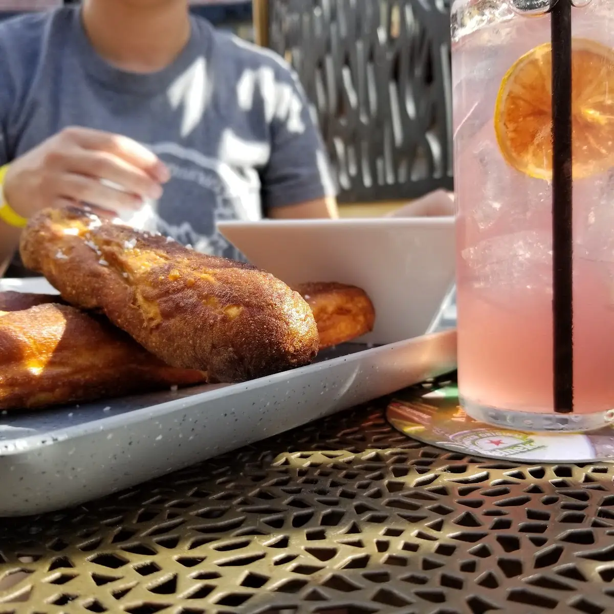 Pretzel Sticks Beer Cheese