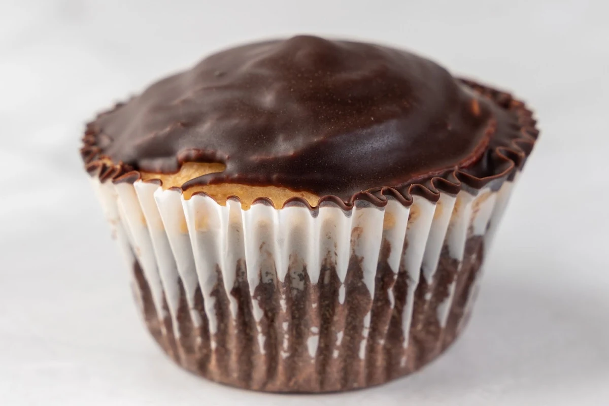 Keto Chocolate Cupcakes