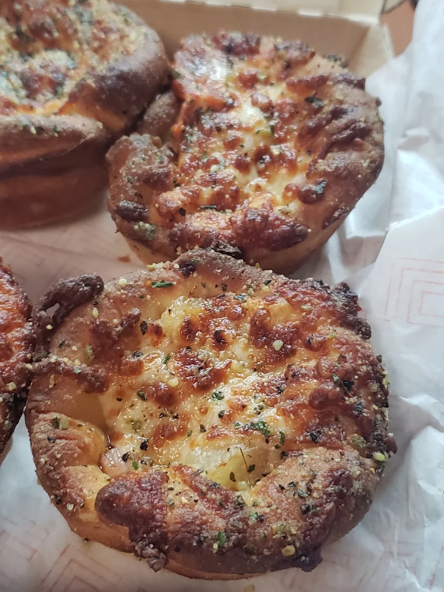 Highlights, Little Caesars Pizza