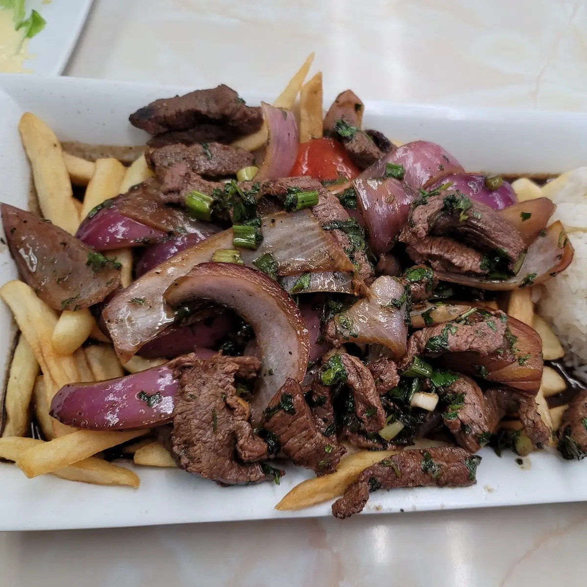 Lomo Saltado Mixto