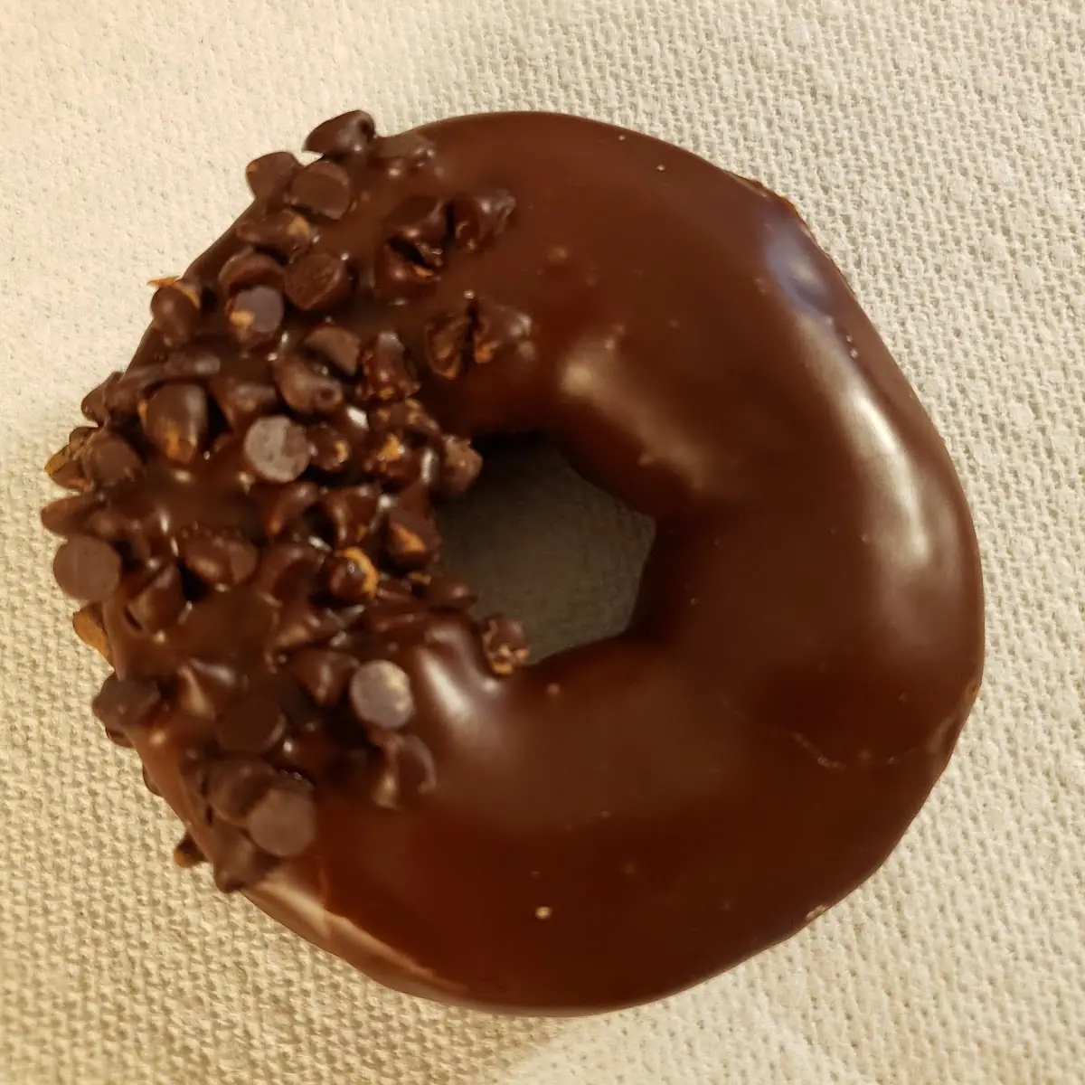 6 Chocolate Donuts