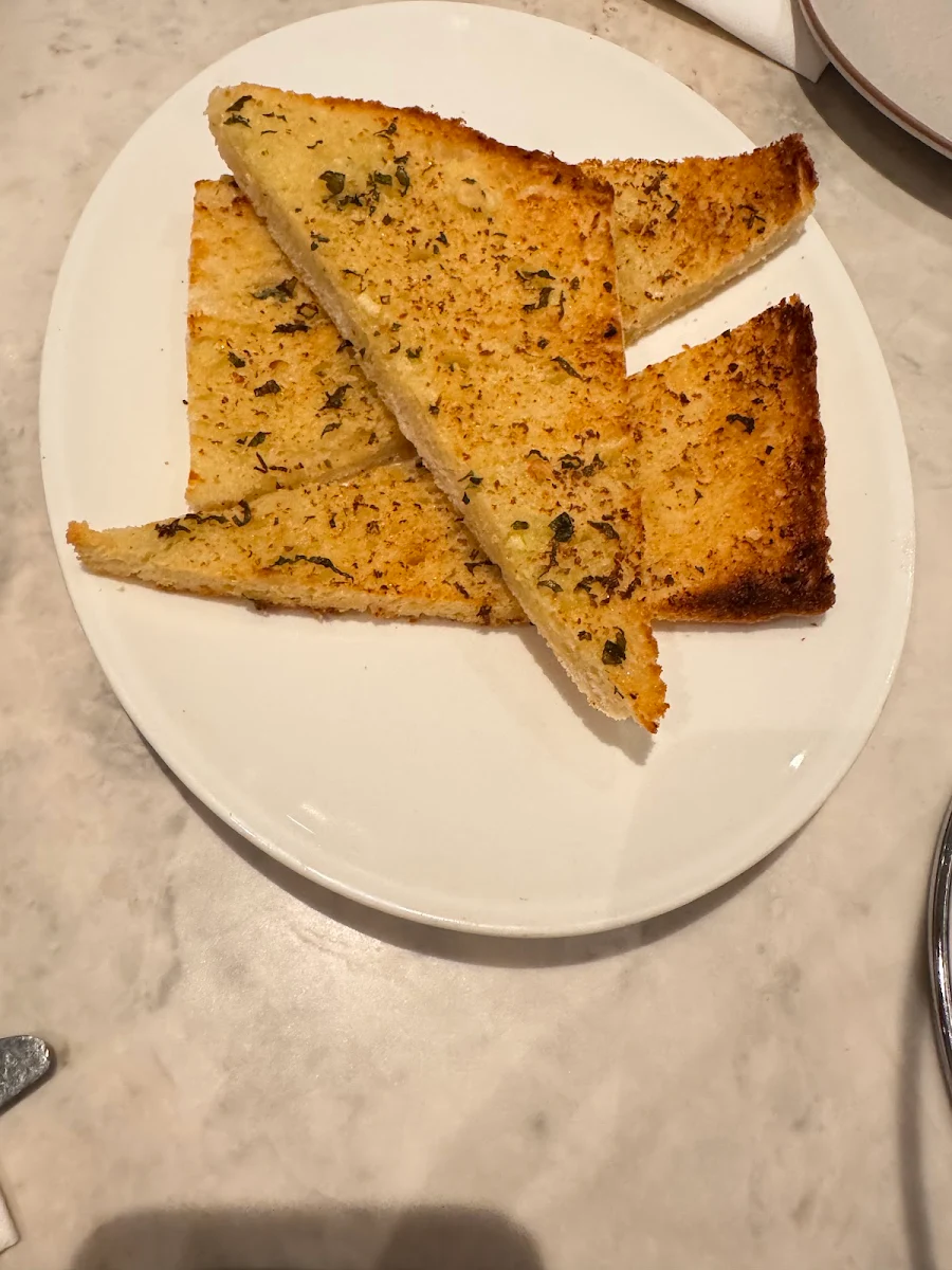Garlic Bread, SparQling Pizza & Grill