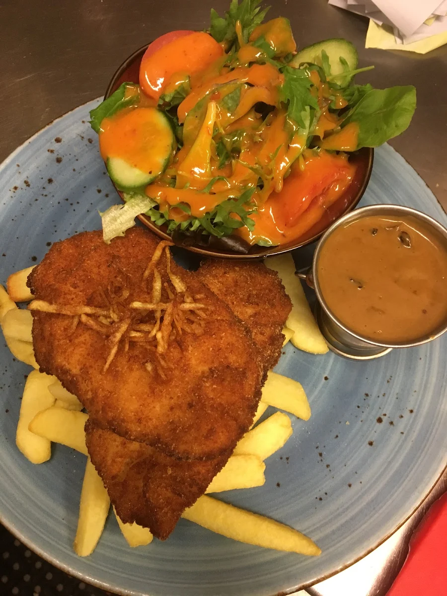Peri Peri Schnitzel, SparQling Pizza & Grill