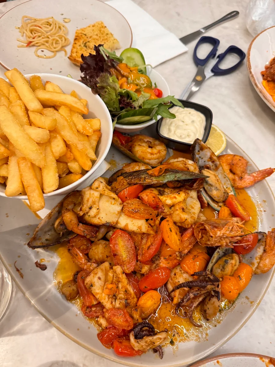 Seafood Del Marre, SparQling Pizza & Grill