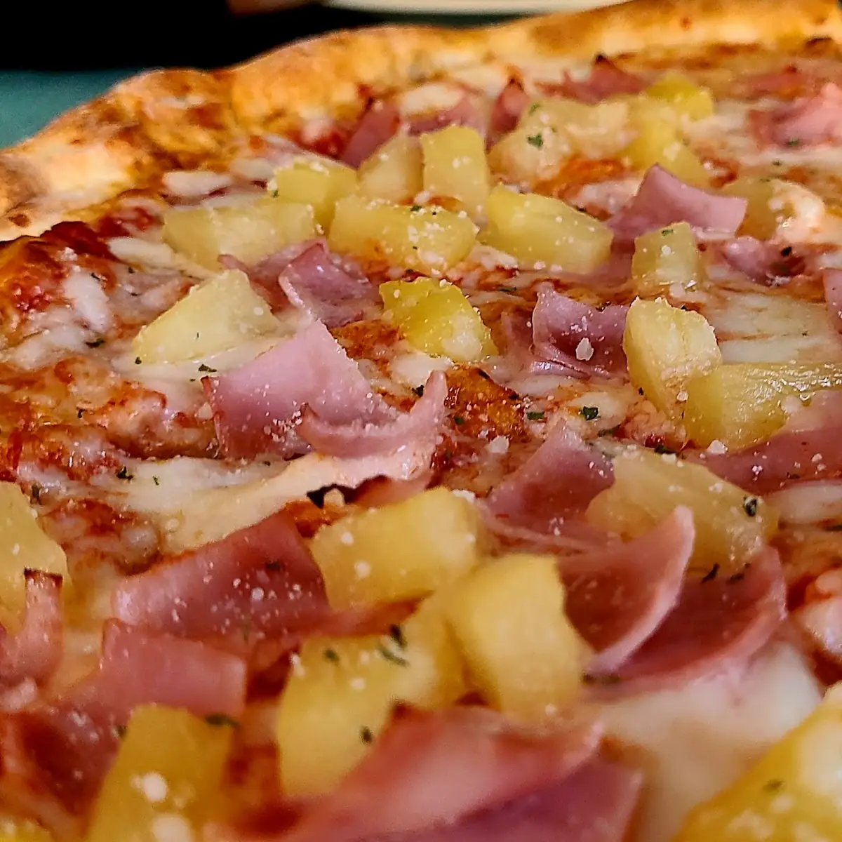 Hawaiian Pizza