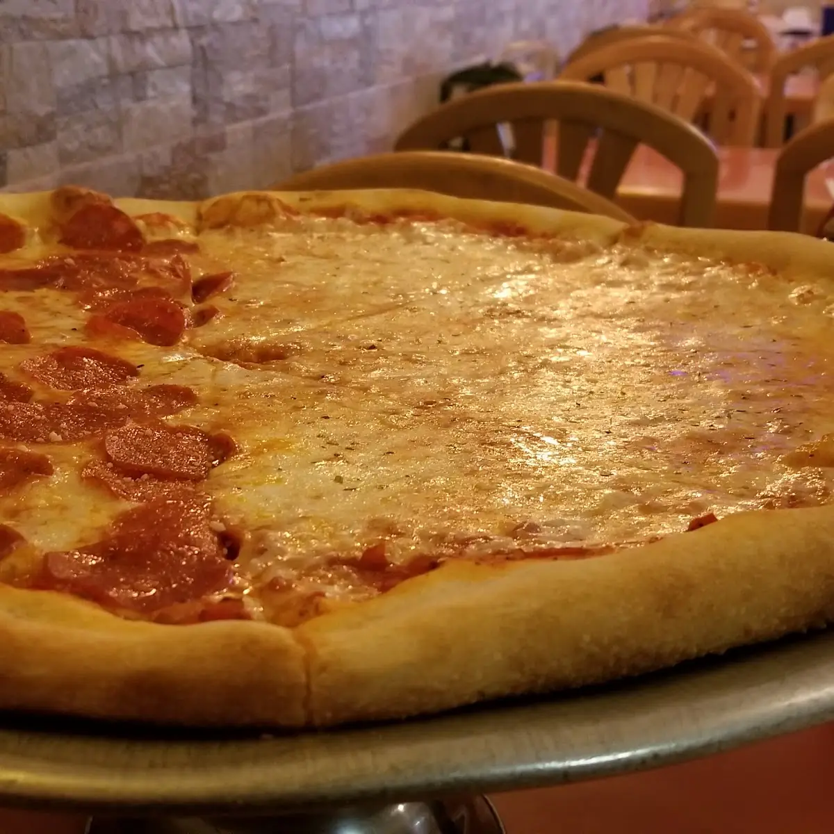 Half Pizza Cheese Pizza and Peperoni