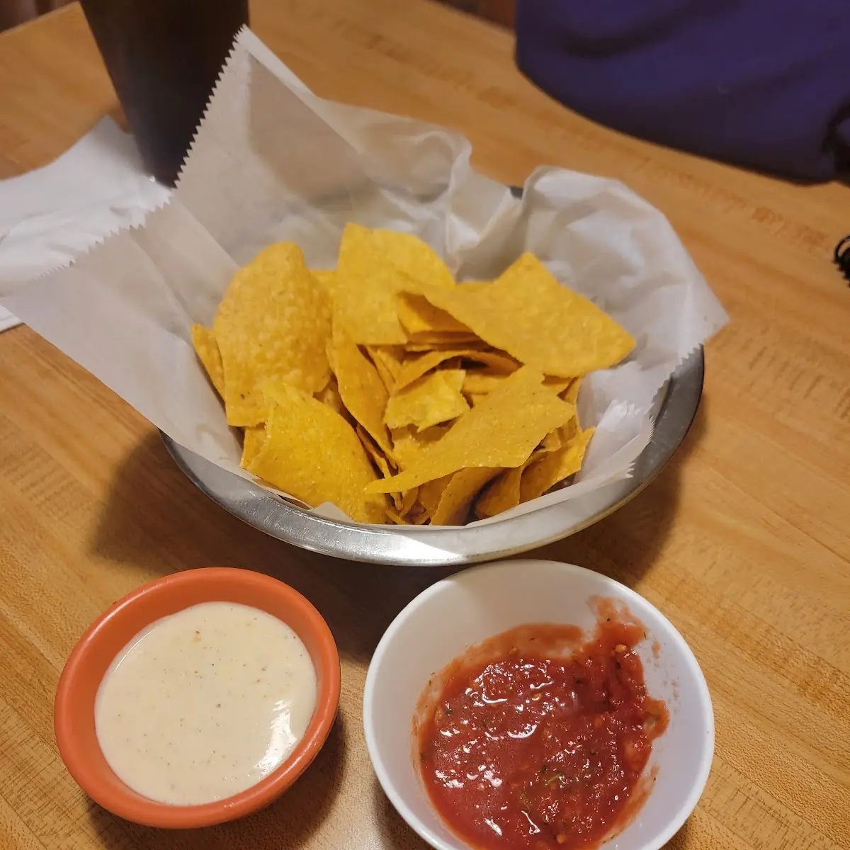 Tortilla Chips with Salsa and Dip