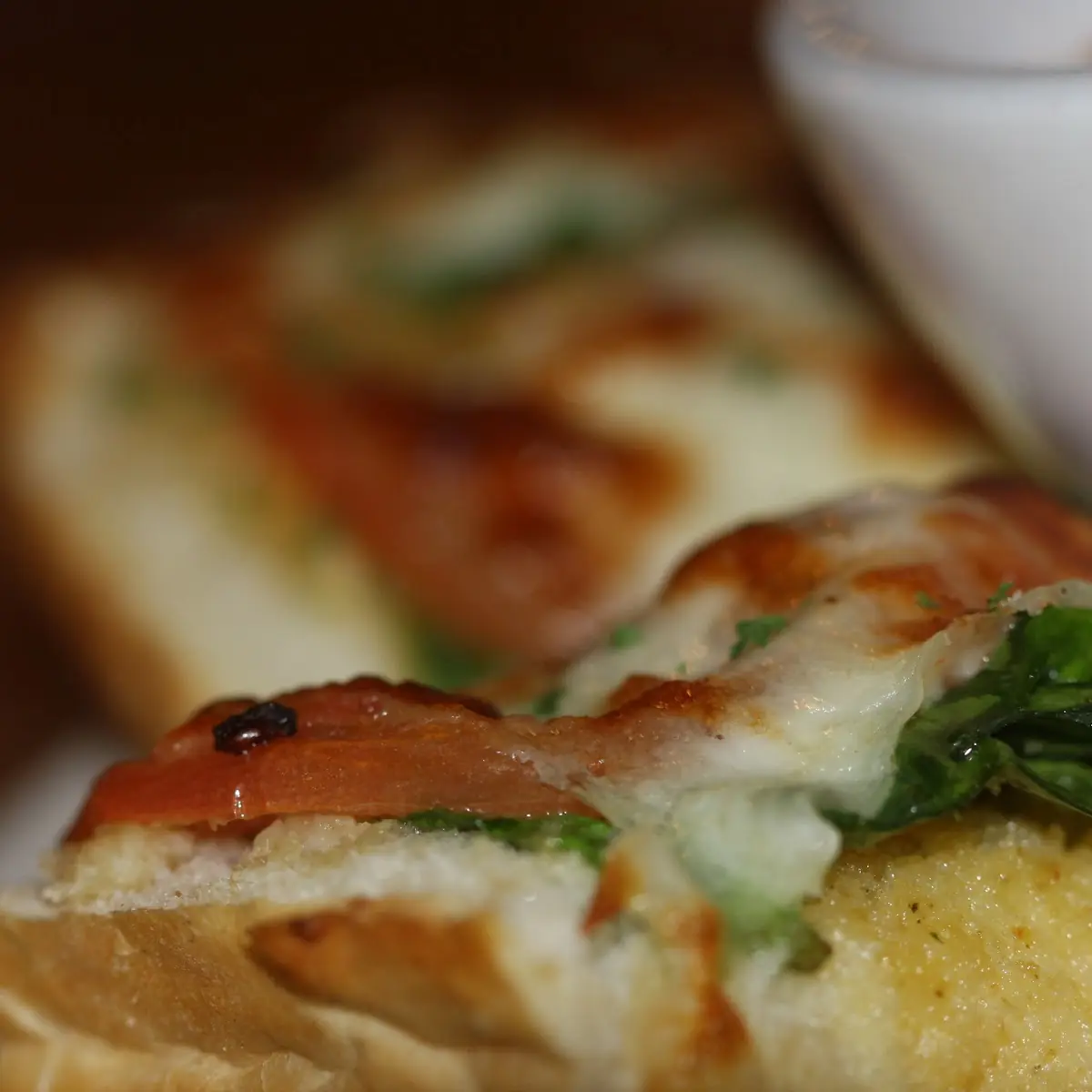 Spinach Tomato Garlic Bread w Cheese