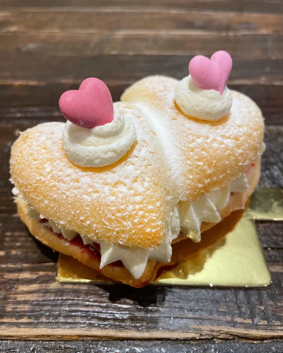 Highlights, Cream Patisserie Boulangerie