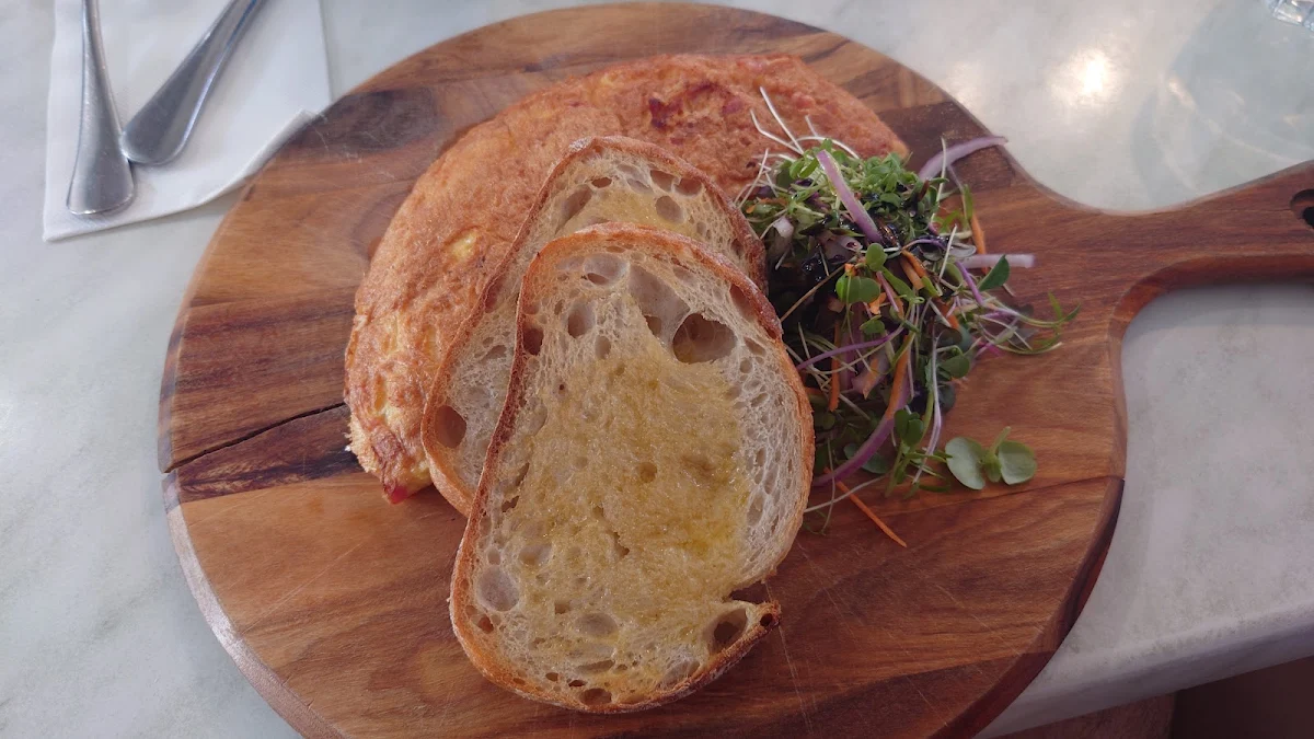 Omlete, Cream Patisserie Boulangerie