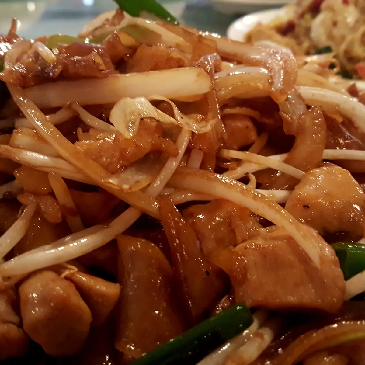 Chicken Chow Fun