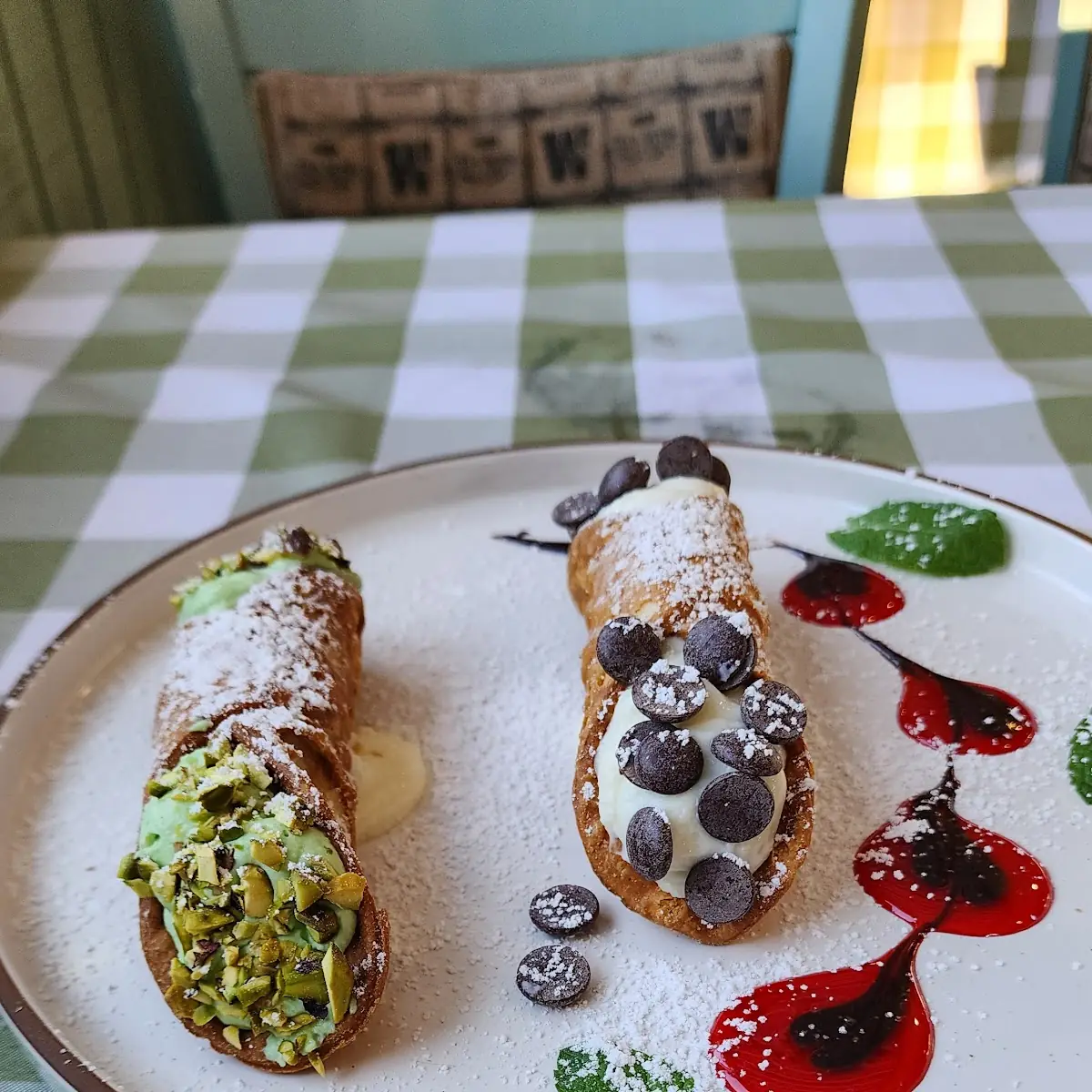 Pistacchio & Chocolate Chip Cannoli