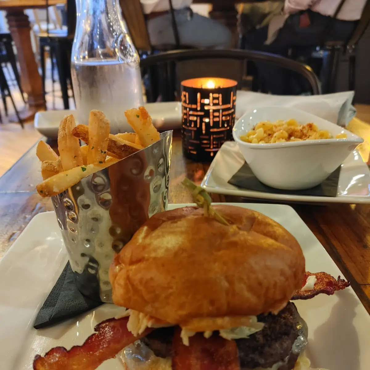 Smash Burger and Mac and Cheese