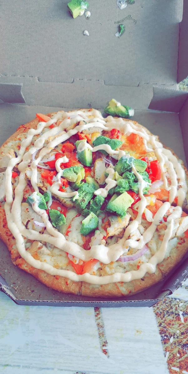 California Chicken Pizza