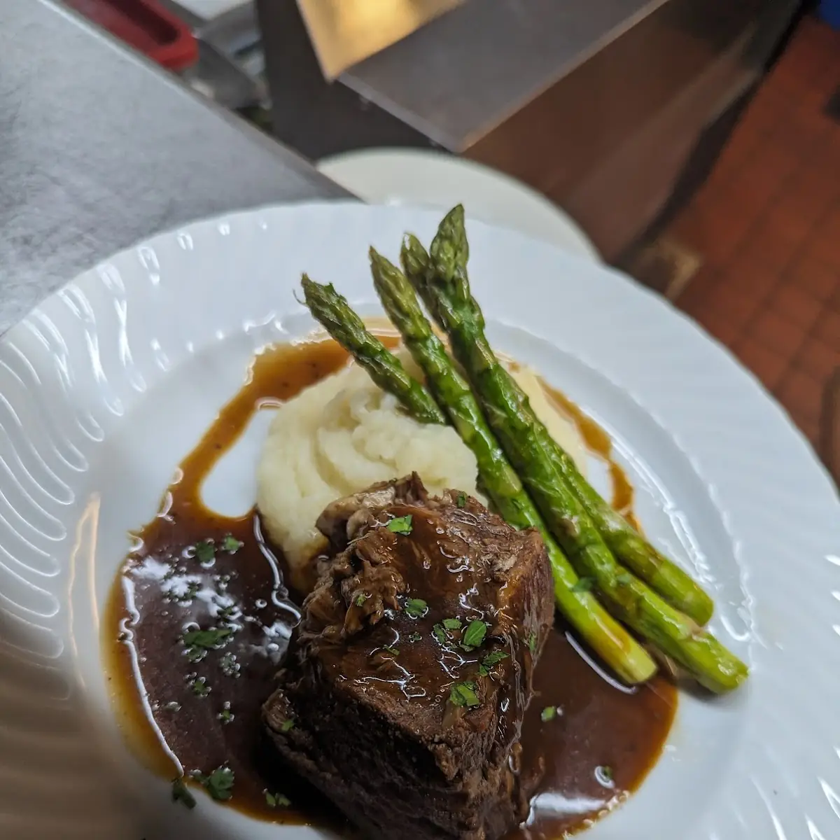 Mulligan’S Boneless Braised Short Rib