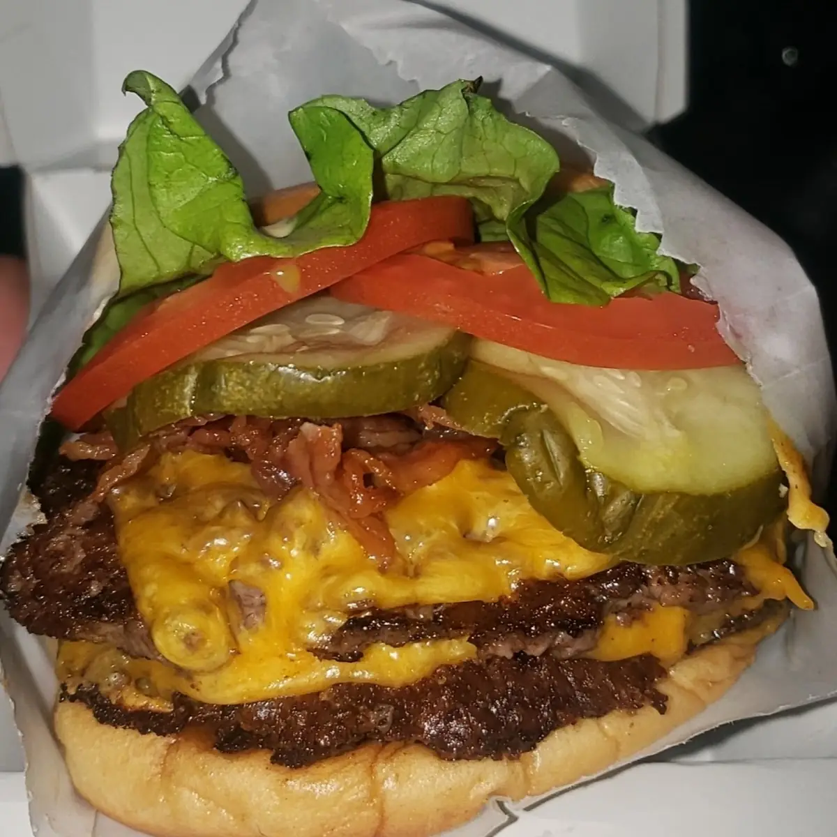 Bacon Cheese Burger w Shake Shake Sauce