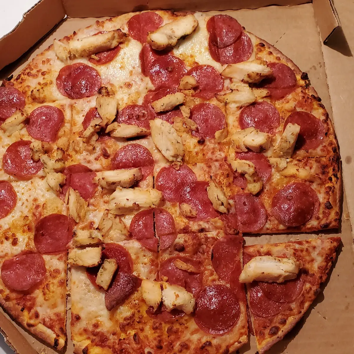 Large Pepperoni and Chicken Thin Crust