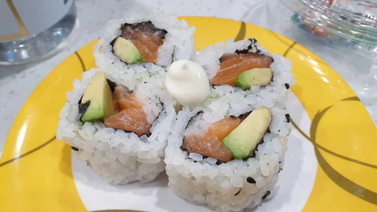 Salmon Avocado Roll, Sushi Honke