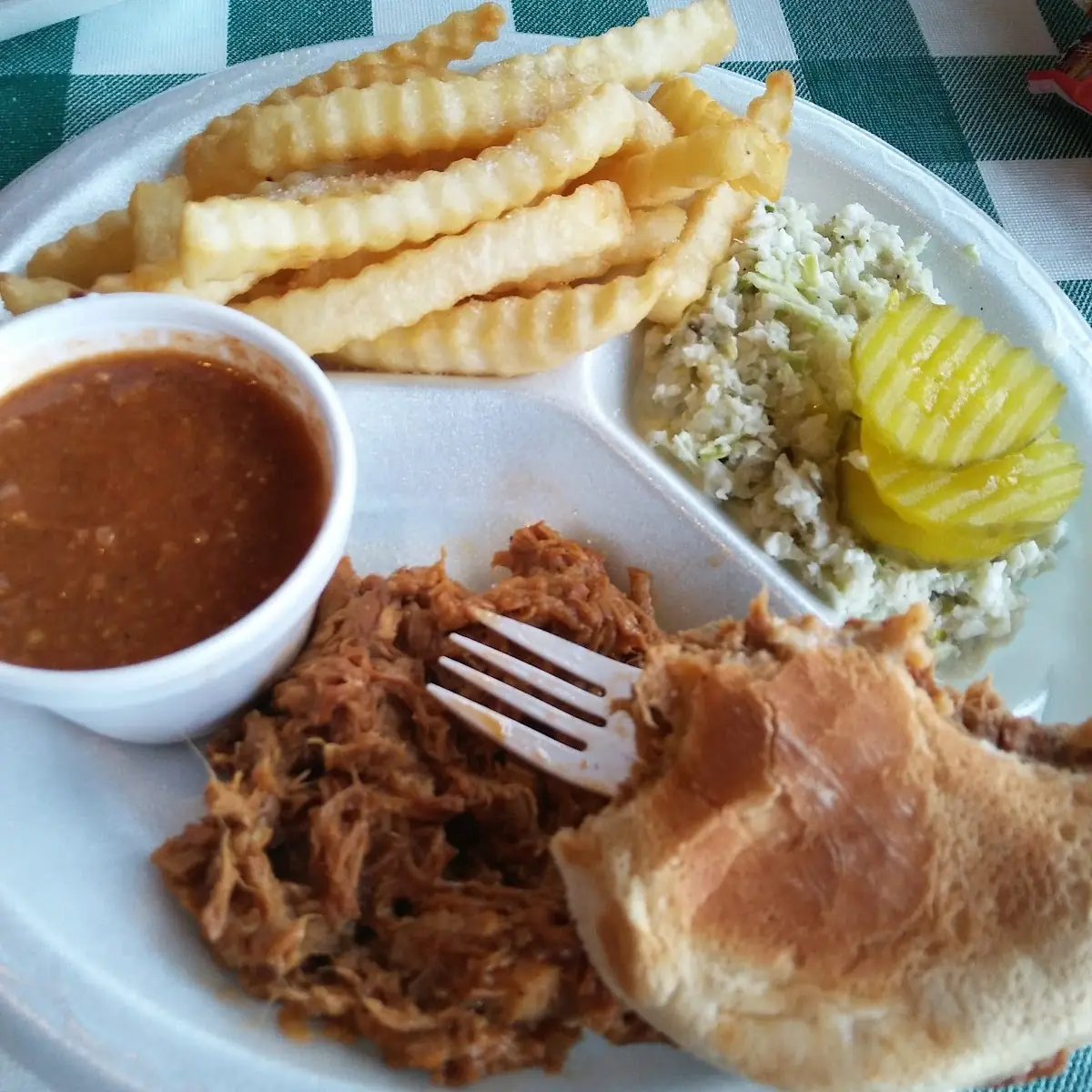 BBQ Plate and Medium Drink