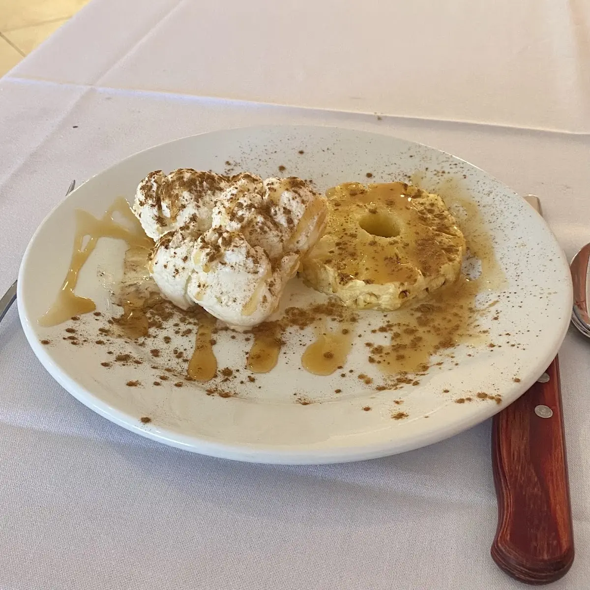 Grilled Pineapple with Vanilla Ice Cream