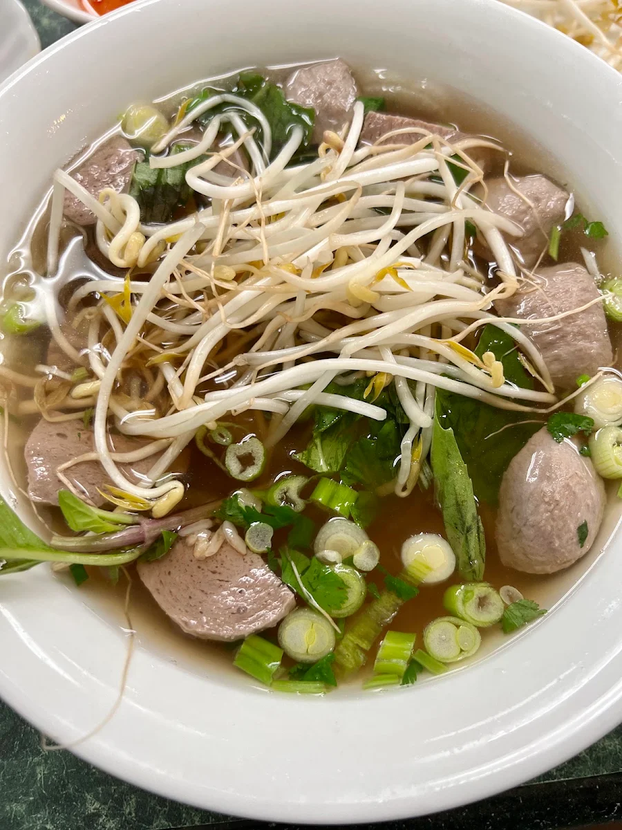 Highlights, Pho Aldergrove Tran Vietnamese Restaurant