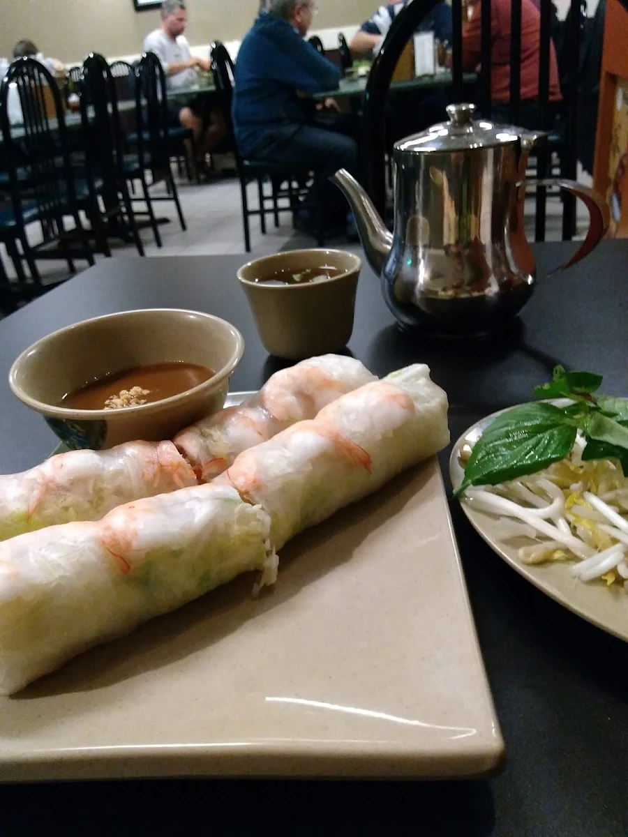 Summer Roll, Pho Aldergrove Tran Vietnamese Restaurant