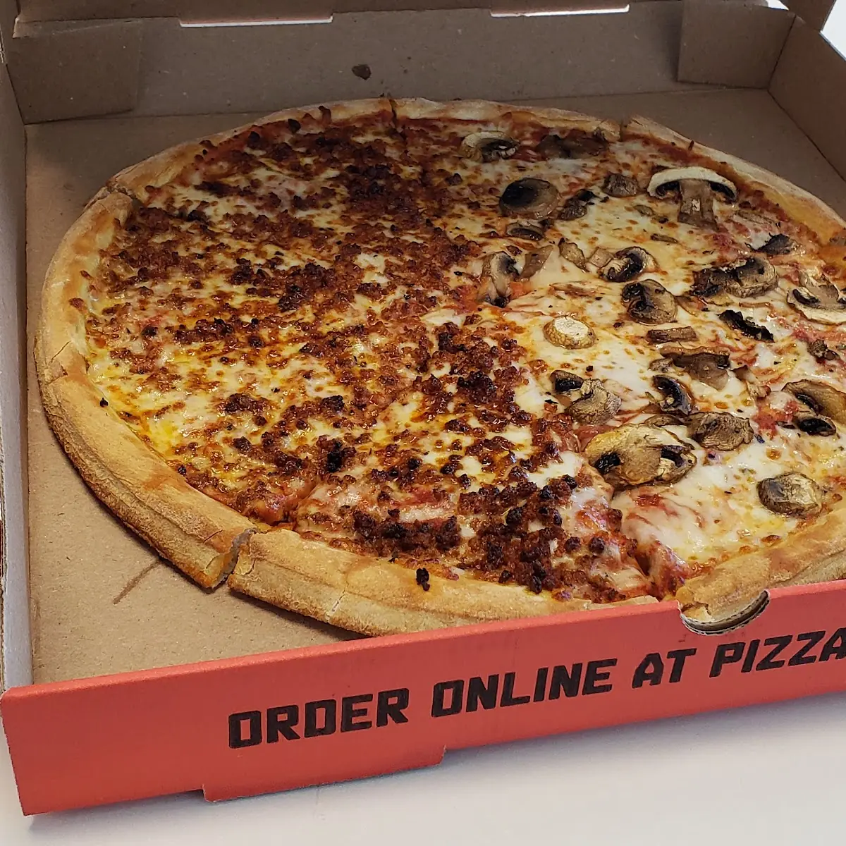 Chorizo Mushroom Pizza