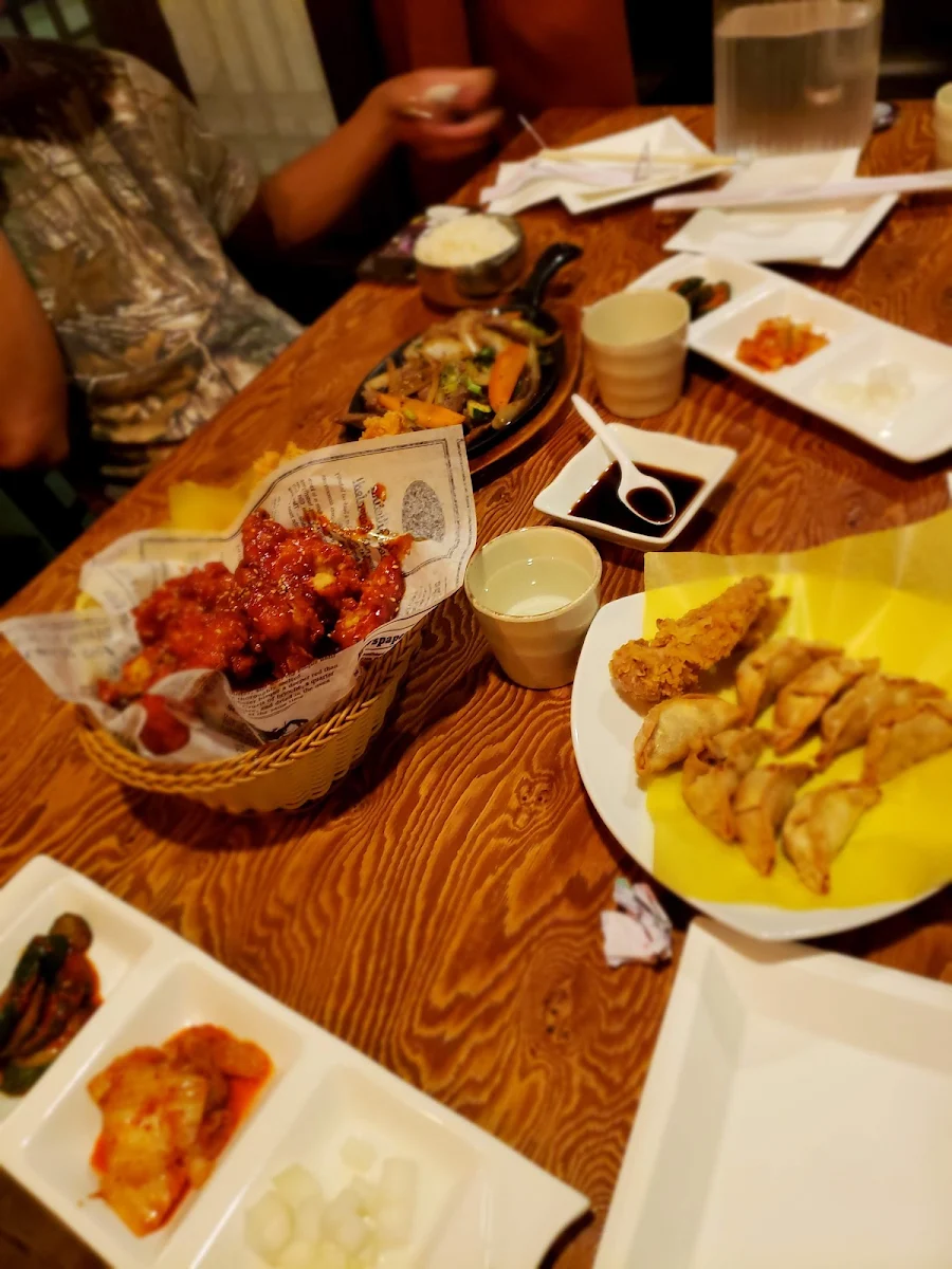 Banchan, chi-mac 홍대입구