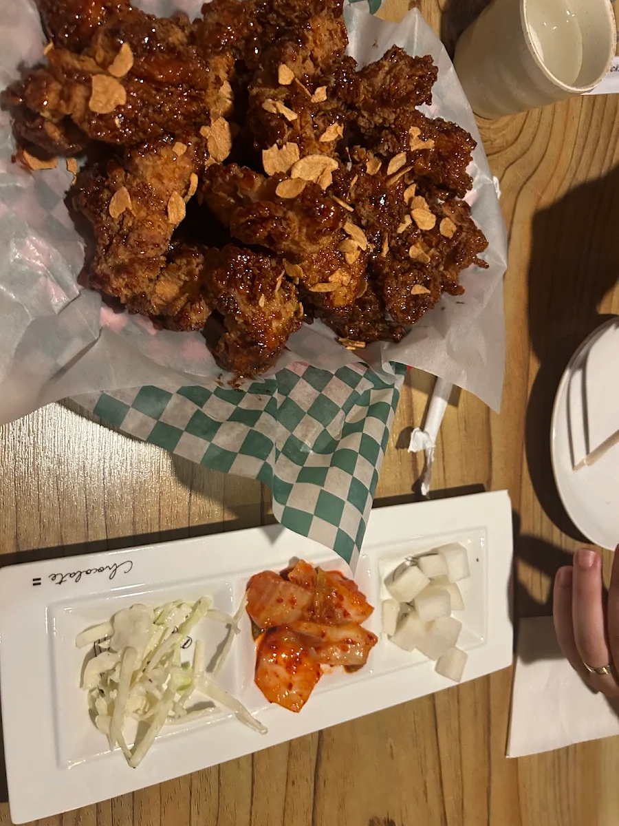 Fried Chicken Dinner, chi-mac 홍대입구