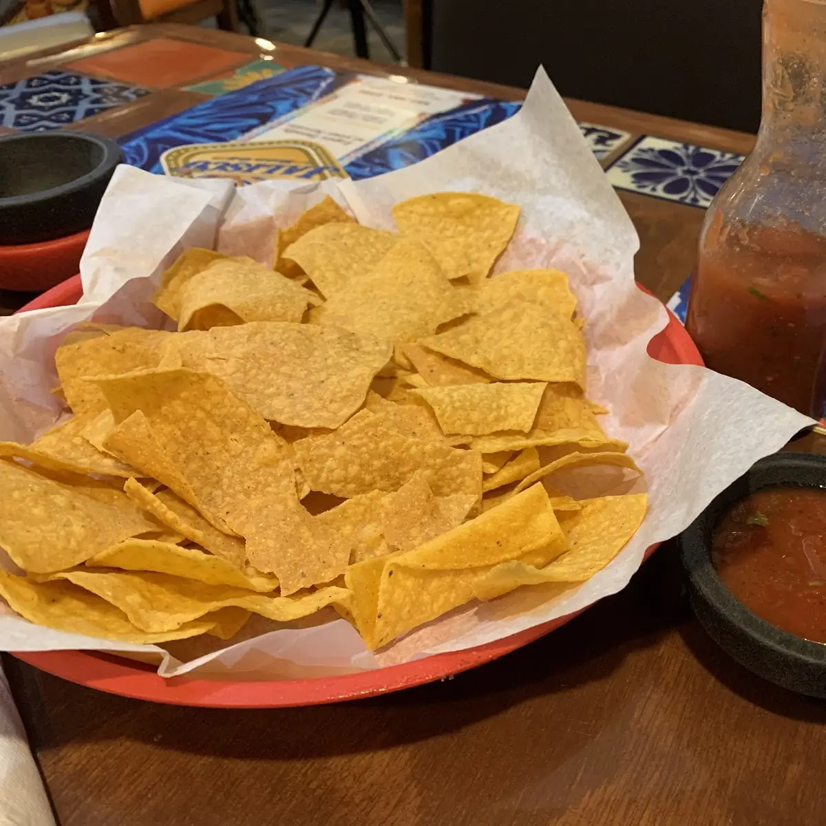 Large Chips & Salsa