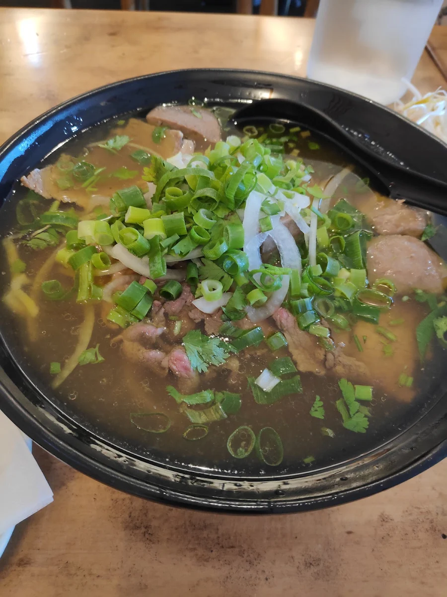 Combination Pho, Billy's Bowl Restaurant