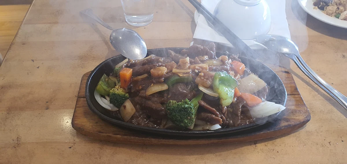 Sizzling Five Spice Beef, Billy's Bowl Restaurant