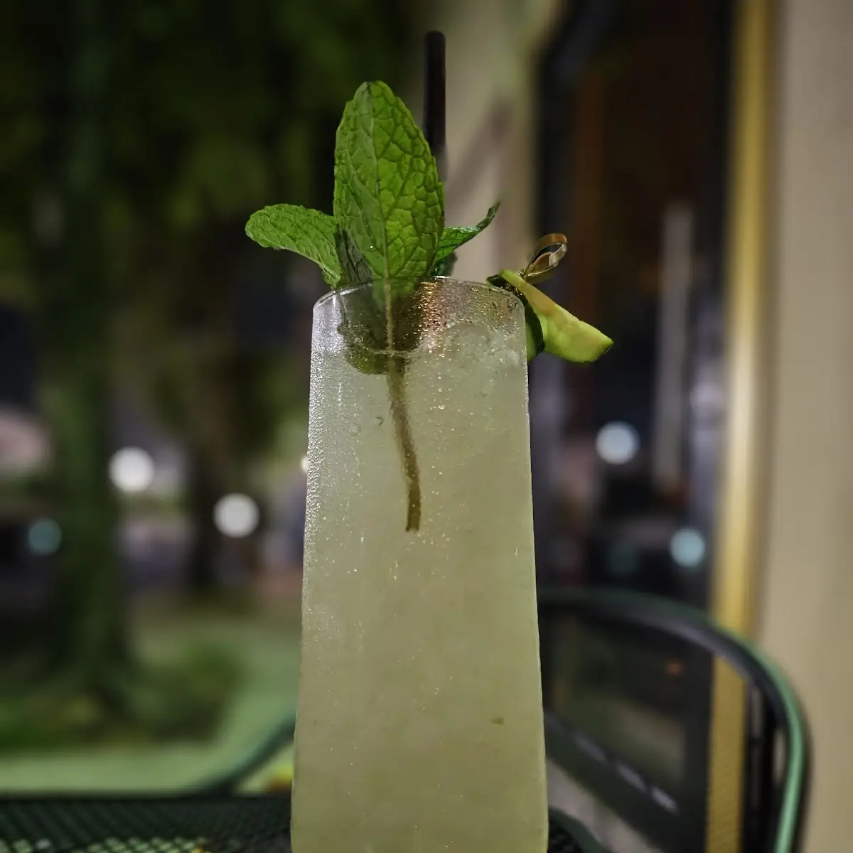 I Want Something with Gin and Cocumber