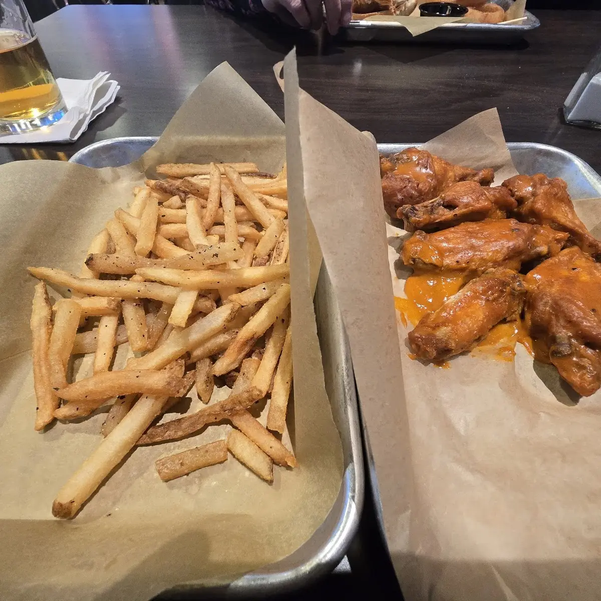 Chicken Wings with Fries
