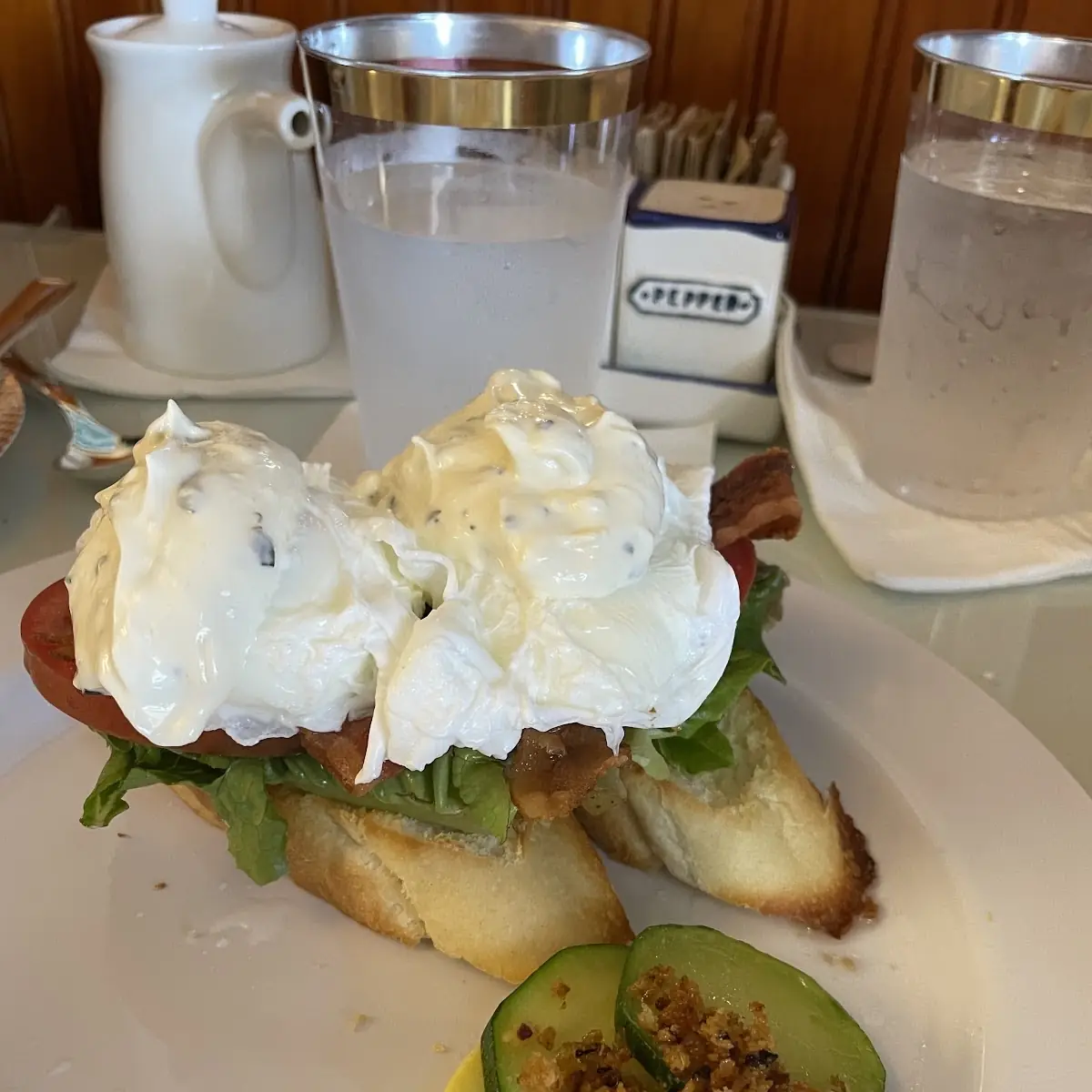 Bacon Eggs Benedict